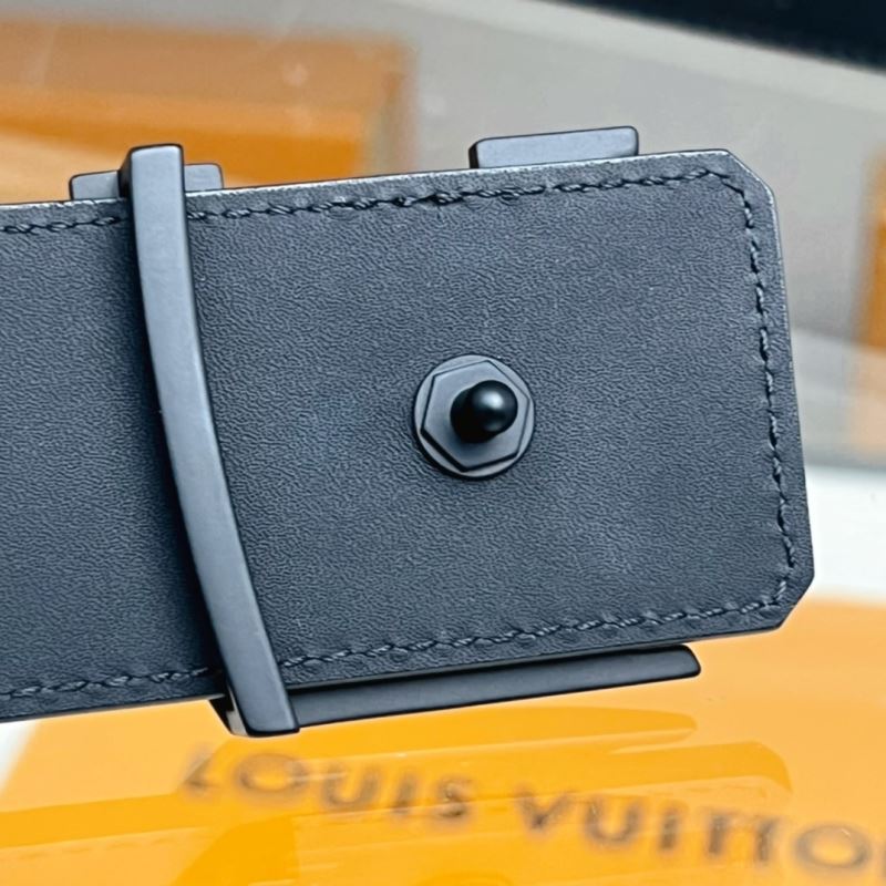 l0vis Vvtt0n belts